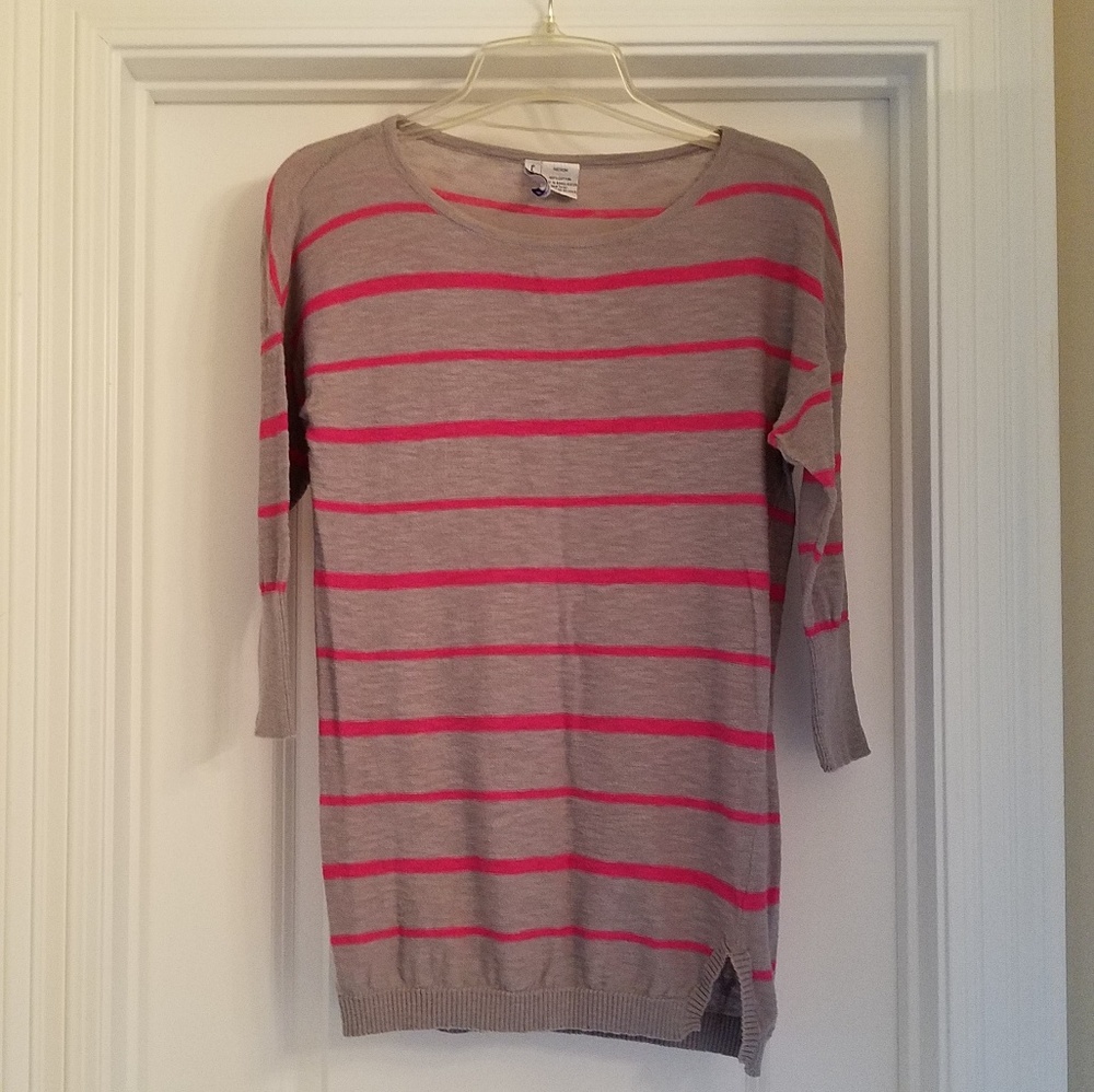 EUC maternity sweater